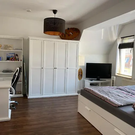 Kleines In Bahnhofsnähe