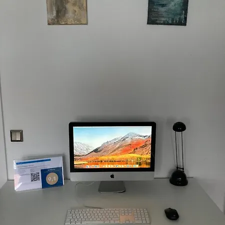 Kleines In Bahnhofsnaehe Erfurt