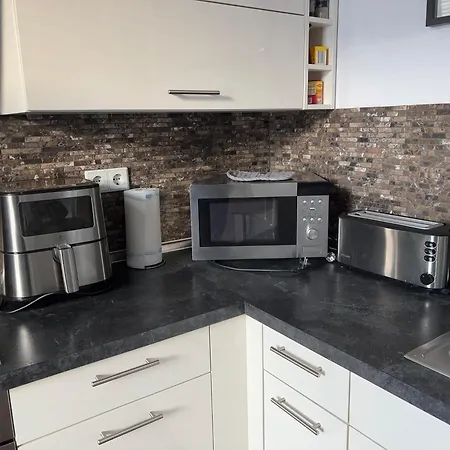 Kleines In Bahnhofsnaehe * Erfurt