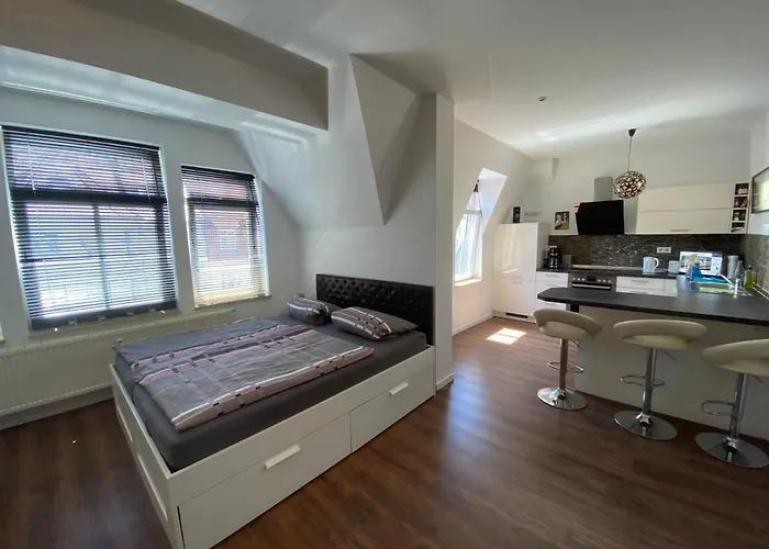 Kleines In Bahnhofsnaehe *