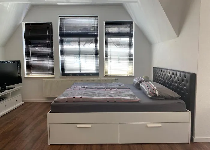 Kleines In Bahnhofsnaehe * Erfurt